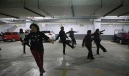 网友爆料大爷大妈视频在线观看,大爷大妈视频在线观看，揭秘日常生活趣味瞬间